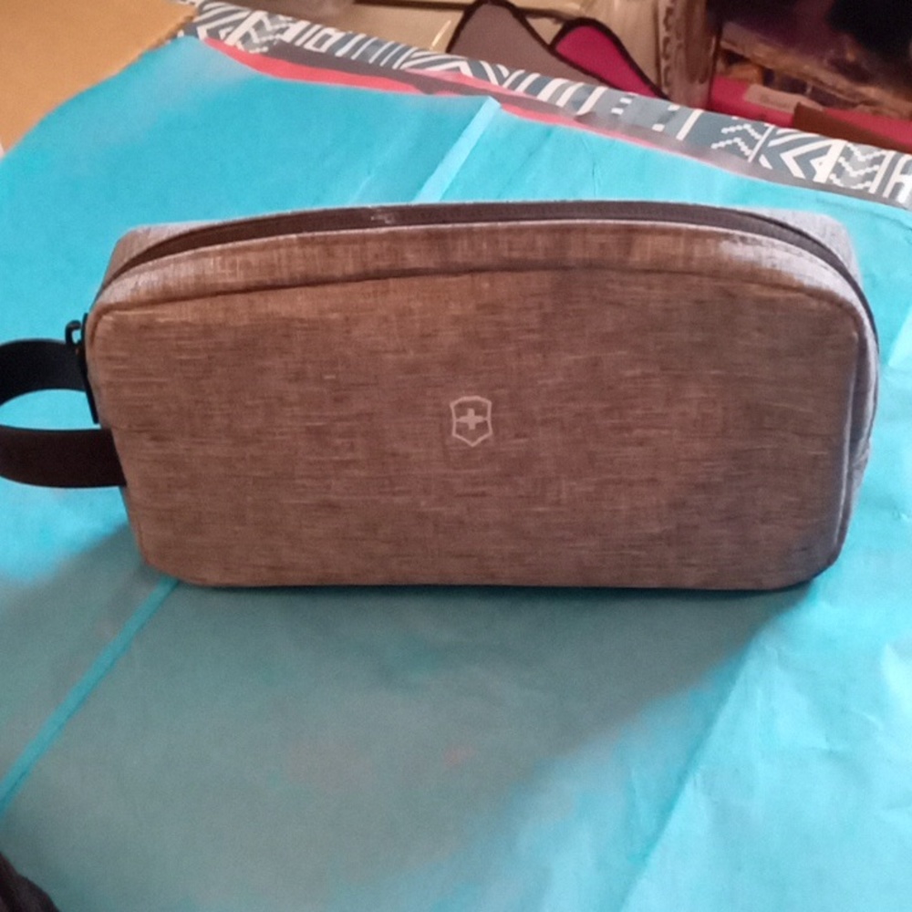 Victorinox Travel bag with accessories